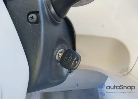 2011 Toyota Sienna Le V6 from USA, damaged, VIN 5TDKK3DC8BS010896